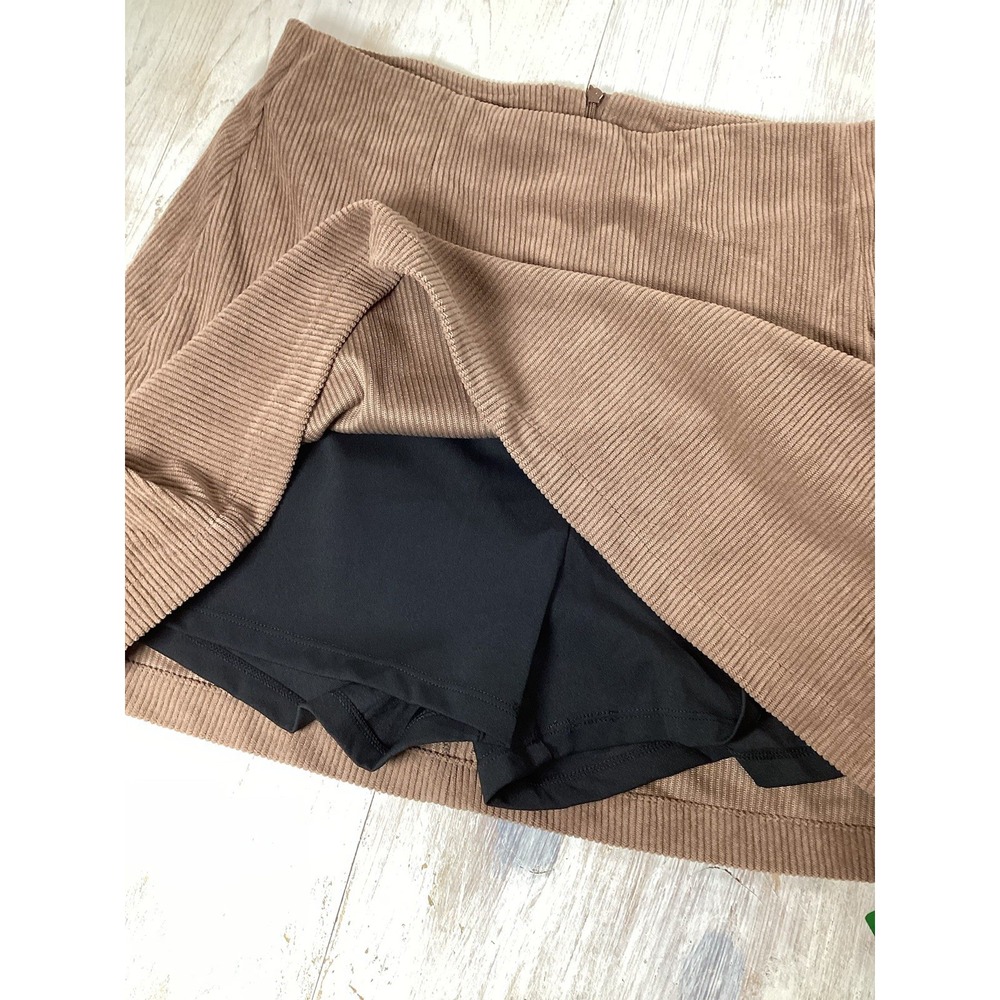 New With Tags Halara Brown Corduroy Athleisure Skort Women's Large - Picture 5 of 6